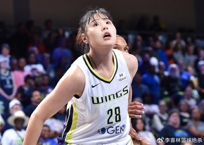 恭喜！李月汝轰12+11闪耀：7战5胜征服主帅，带飞4大新秀