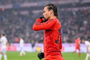 踢球者：萨内准备大幅降薪留在拜仁，但高层对续约意见不一致